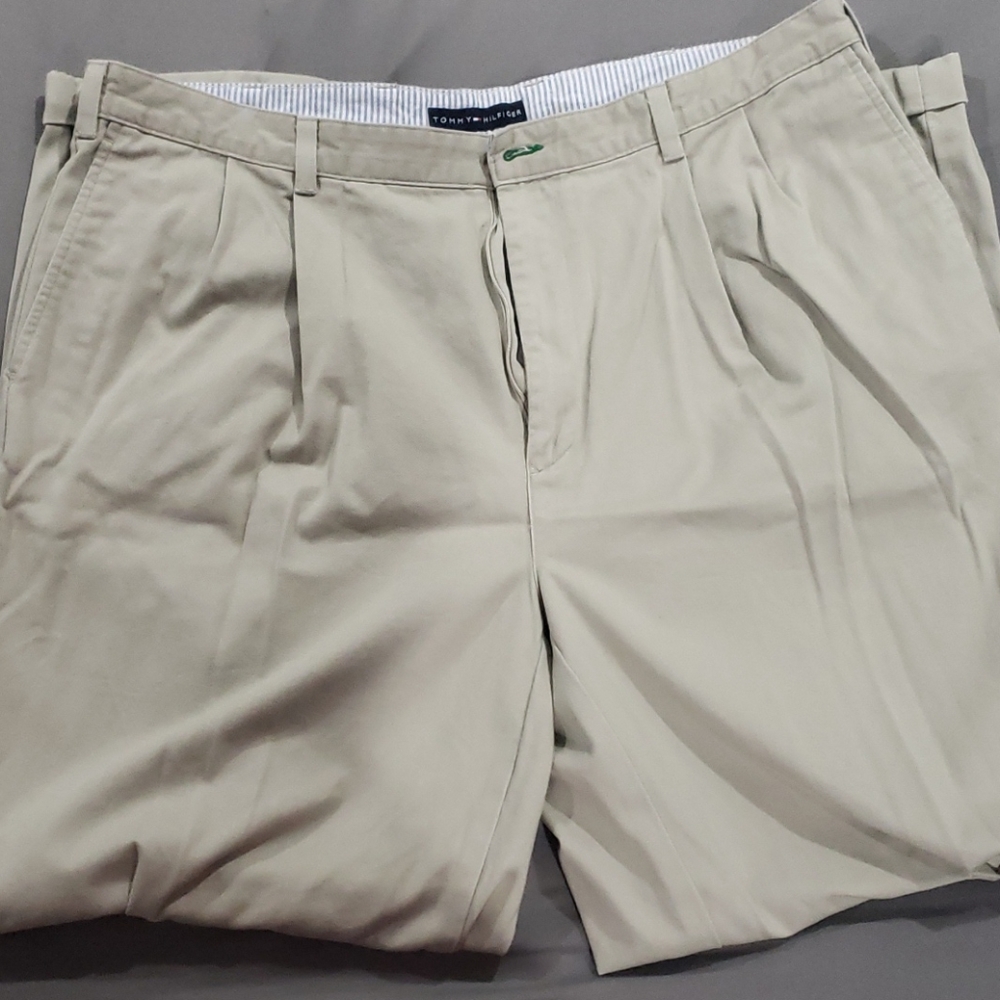 Vintage Tommy Hilfiger khakis